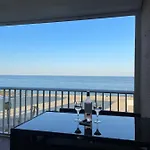 « le Bellevue » By P&t